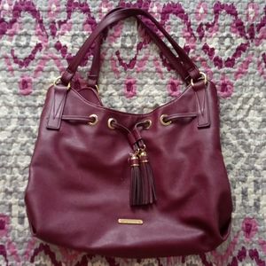 Liz Claiborne Maroon purse, beautiful large bag. Beautiful condition.